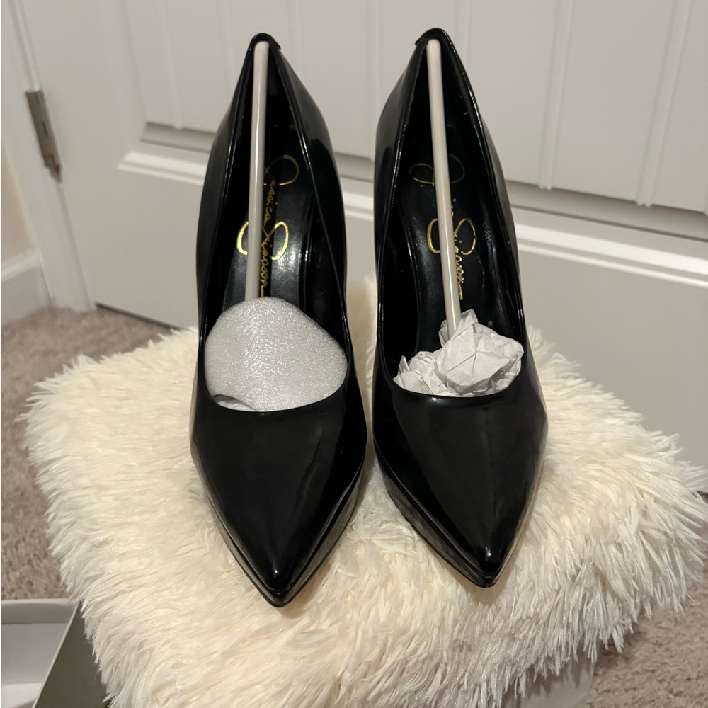 Jessica Simpson Sleek Black Heels